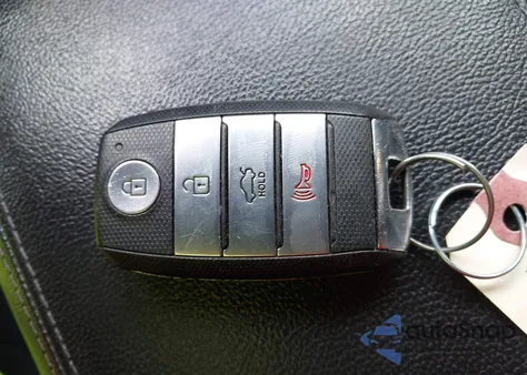 2020 Kia Optima Se z USA, uszkodzony, nr VIN 5XXGT4L33LG429770